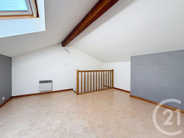 Appartement F3 à louer - 3 pièces - 61.23 m2 - REMIREMONT - 88 - LORRAINE - Century 21 Monts Et Vallées