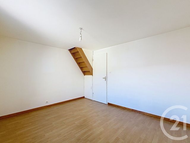 Appartement F3 à louer - 3 pièces - 61.23 m2 - REMIREMONT - 88 - LORRAINE - Century 21 Monts Et Vallées