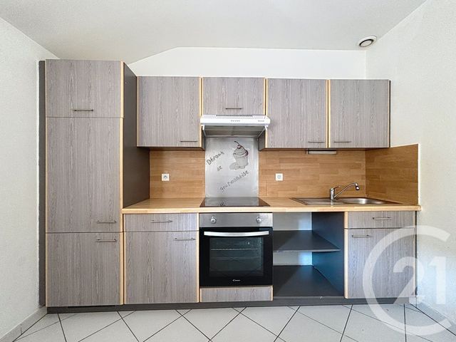 Appartement F3 à louer - 3 pièces - 61.23 m2 - REMIREMONT - 88 - LORRAINE - Century 21 Monts Et Vallées