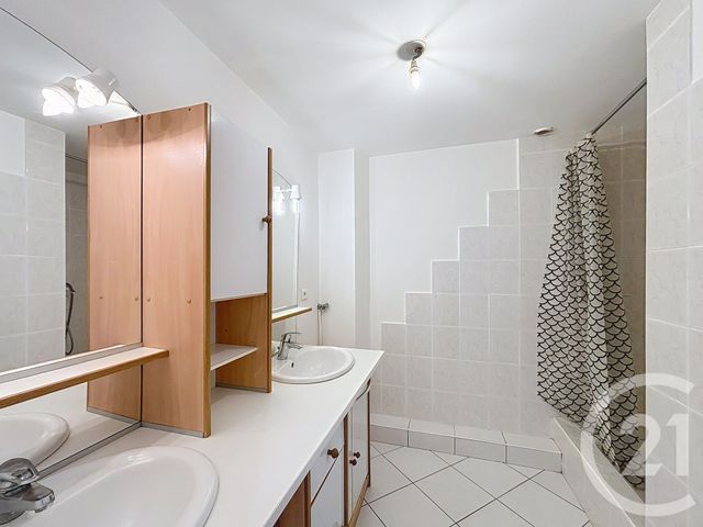Appartement F3 à louer - 3 pièces - 61.23 m2 - REMIREMONT - 88 - LORRAINE - Century 21 Monts Et Vallées