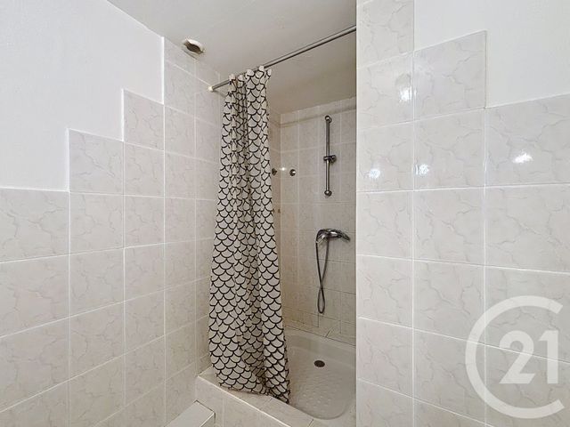 Appartement F3 à louer - 3 pièces - 61.23 m2 - REMIREMONT - 88 - LORRAINE - Century 21 Monts Et Vallées