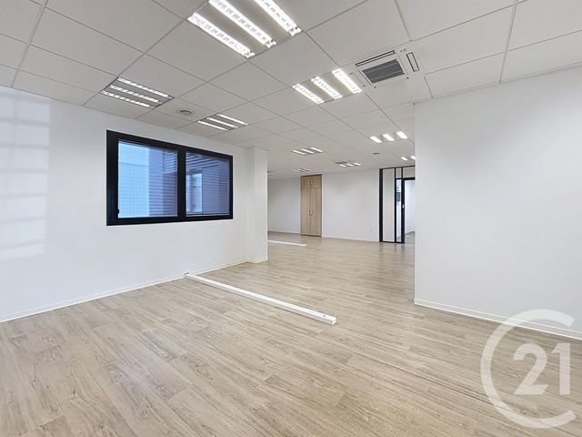 entreprise à louer - 556.64 m2 - ST AME - 88 - LORRAINE - Century 21 Monts Et Vallées