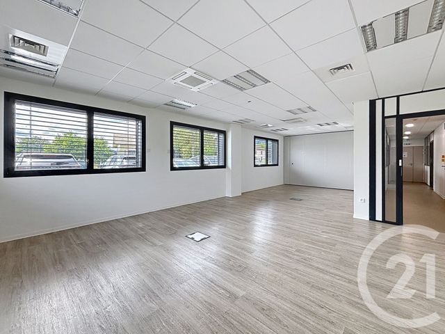 entreprise à louer - 556.64 m2 - ST AME - 88 - LORRAINE - Century 21 Monts Et Vallées