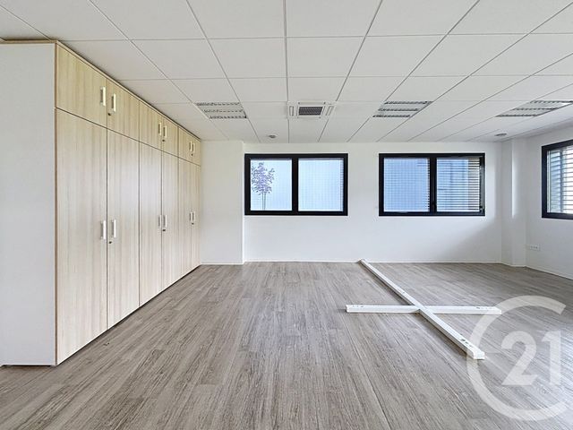 entreprise à louer - 556.64 m2 - ST AME - 88 - LORRAINE - Century 21 Monts Et Vallées