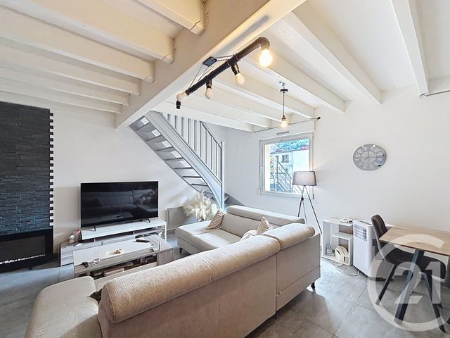 Appartement F3 à louer - 3 pièces - 71.15 m2 - REMIREMONT - 88 - LORRAINE - Century 21 Monts Et Vallées