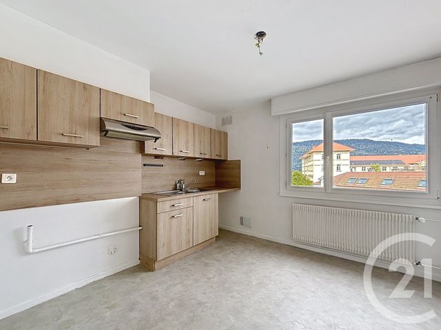 Appartement F3 à louer - 3 pièces - 77.12 m2 - REMIREMONT - 88 - LORRAINE - Century 21 Monts Et Vallées