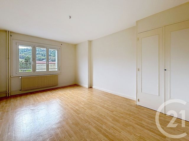Appartement F3 à louer - 3 pièces - 77.12 m2 - REMIREMONT - 88 - LORRAINE - Century 21 Monts Et Vallées