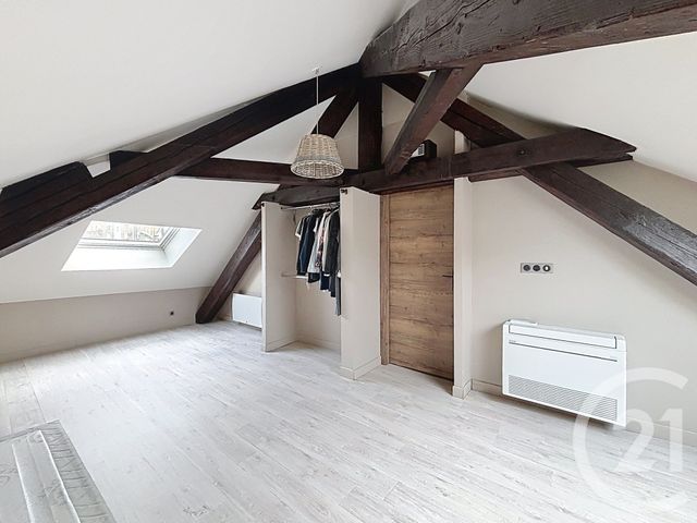 Appartement F3 à louer - 3 pièces - 74.21 m2 - REMIREMONT - 88 - LORRAINE - Century 21 Monts Et Vallées