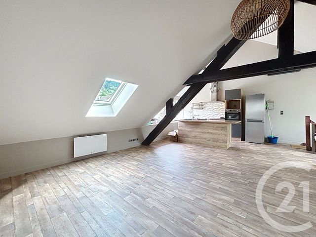 Appartement F3 à louer - 3 pièces - 74.21 m2 - REMIREMONT - 88 - LORRAINE - Century 21 Monts Et Vallées