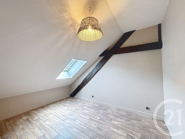 Appartement F3 à louer - 3 pièces - 74.21 m2 - REMIREMONT - 88 - LORRAINE - Century 21 Monts Et Vallées