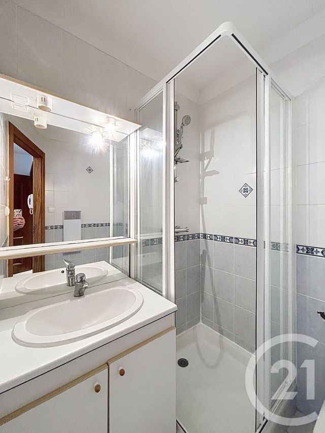 Appartement F1 bis à louer - 2 pièces - 27.64 m2 - REMIREMONT - 88 - LORRAINE - Century 21 Monts Et Vallées