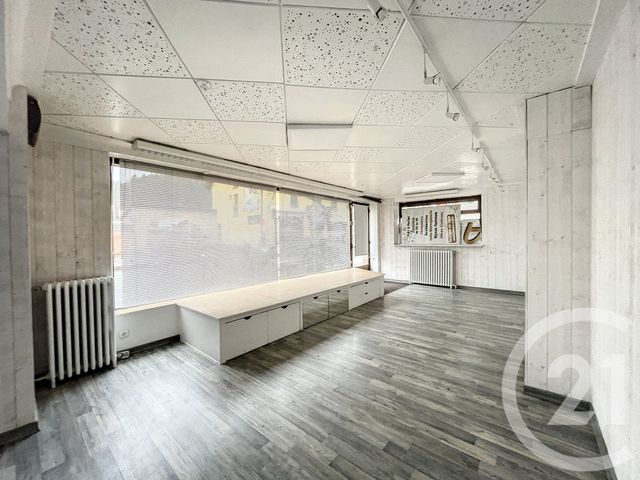 commerce à louer - 73.98 m2 - LE THILLOT - 88 - LORRAINE - Century 21 Monts Et Vallées
