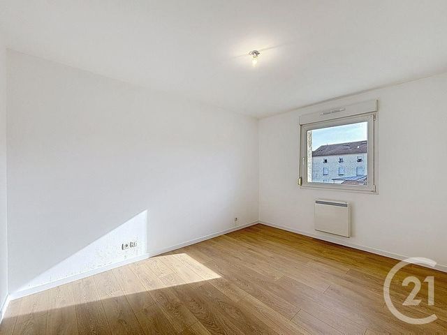 Appartement F3 à louer - 3 pièces - 87.58 m2 - EPINAL - 88 - LORRAINE - Century 21 Monts Et Vallées