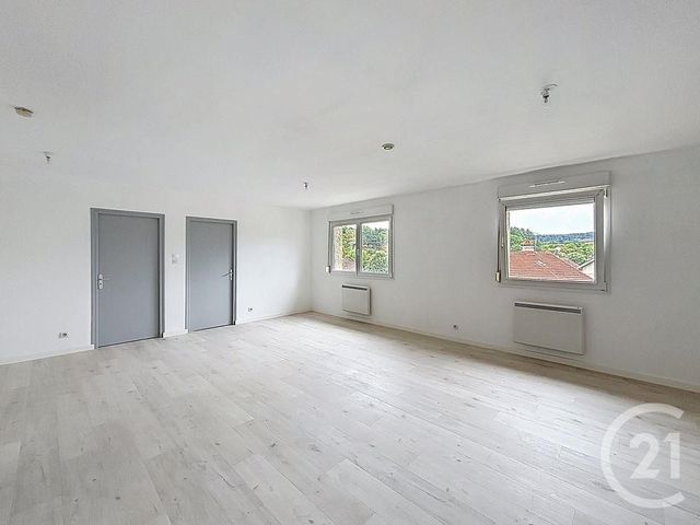 Appartement F3 à louer - 3 pièces - 87.58 m2 - EPINAL - 88 - LORRAINE - Century 21 Monts Et Vallées