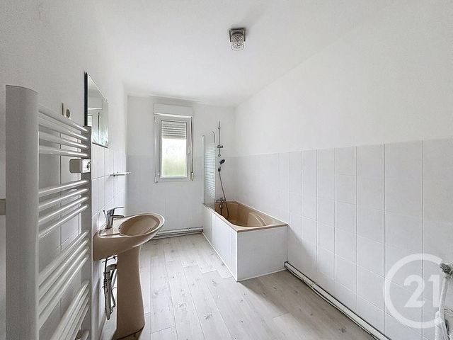 Appartement F3 à louer - 3 pièces - 87.58 m2 - EPINAL - 88 - LORRAINE - Century 21 Monts Et Vallées