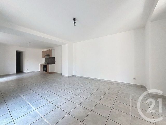 Appartement F3 à louer - 3 pièces - 63.88 m2 - EPINAL - 88 - LORRAINE - Century 21 Monts Et Vallées