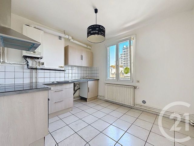 Appartement F3 à louer - 3 pièces - 64.0 m2 - EPINAL - 88 - LORRAINE - Century 21 Monts Et Vallées