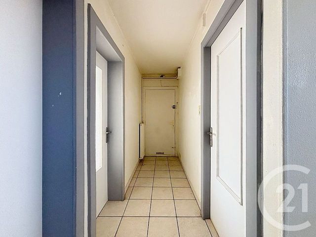 Appartement F3 à louer - 3 pièces - 64.0 m2 - EPINAL - 88 - LORRAINE - Century 21 Monts Et Vallées
