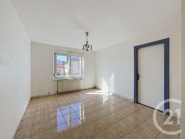 Appartement F3 à louer - 3 pièces - 64.0 m2 - EPINAL - 88 - LORRAINE - Century 21 Monts Et Vallées