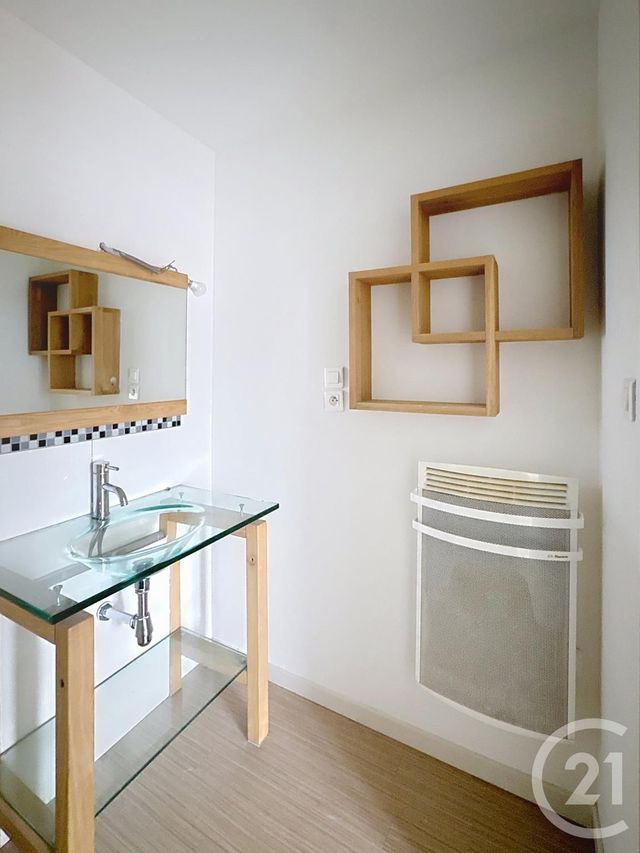 Appartement F2 à louer - 2 pièces - 43.89 m2 - REMIREMONT - 88 - LORRAINE - Century 21 Monts Et Vallées