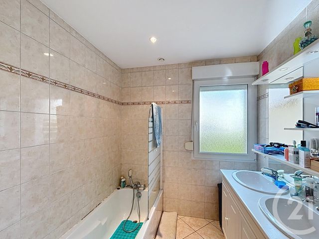 maison à louer - 5 pièces - 85.28 m2 - ST ETIENNE LES REMIREMONT - 88 - LORRAINE - Century 21 Monts Et Vallées