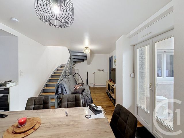 Appartement F3 à louer - 3 pièces - 66.0 m2 - REMIREMONT - 88 - LORRAINE - Century 21 Monts Et Vallées