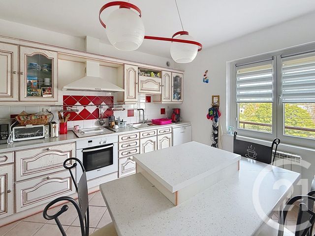 Appartement F5 à vendre ST NABORD