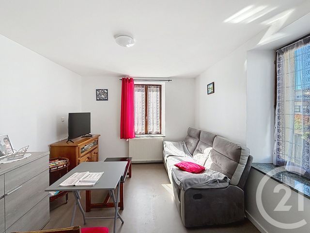 Appartement T2 à louer - 2 pièces - 50.48 m2 - VAGNEY - 88 - LORRAINE - Century 21 Monts Et Vallées