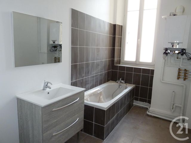 Appartement F3 à louer - 3 pièces - 76.4 m2 - EPINAL - 88 - LORRAINE - Century 21 Monts Et Vallées