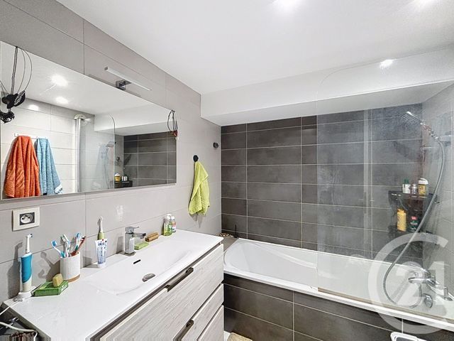 Appartement F3 à louer - 3 pièces - 70.83 m2 - REMIREMONT - 88 - LORRAINE - Century 21 Monts Et Vallées