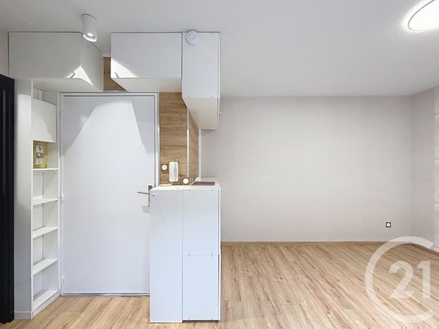 Appartement Studio à louer - 1 pièce - 18.02 m2 - REMIREMONT - 88 - LORRAINE - Century 21 Monts Et Vallées