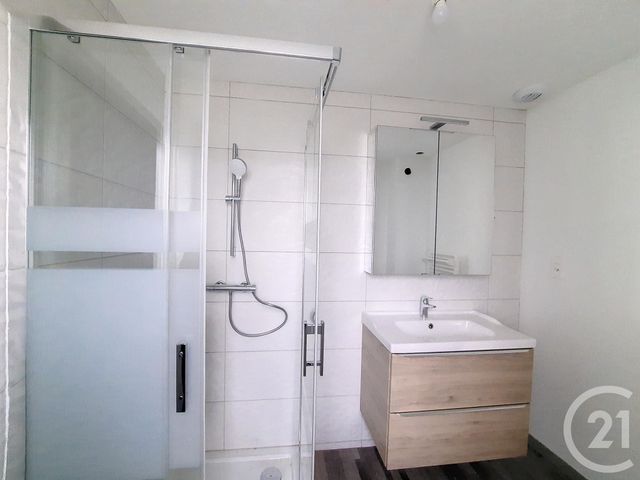Appartement F4 à louer - 4 pièces - 85.79 m2 - POUXEUX - 88 - LORRAINE - Century 21 Monts Et Vallées