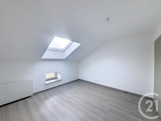 Appartement F4 à louer - 4 pièces - 85.79 m2 - POUXEUX - 88 - LORRAINE - Century 21 Monts Et Vallées