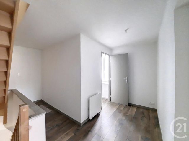 Appartement F4 à louer - 4 pièces - 85.79 m2 - POUXEUX - 88 - LORRAINE - Century 21 Monts Et Vallées