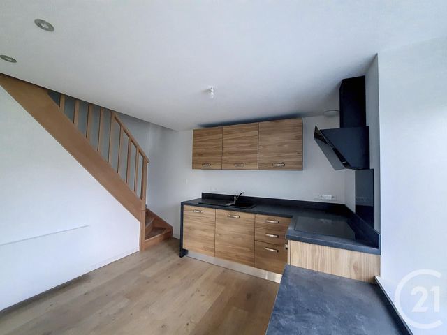 Appartement F4 à louer - 4 pièces - 85.79 m2 - POUXEUX - 88 - LORRAINE - Century 21 Monts Et Vallées